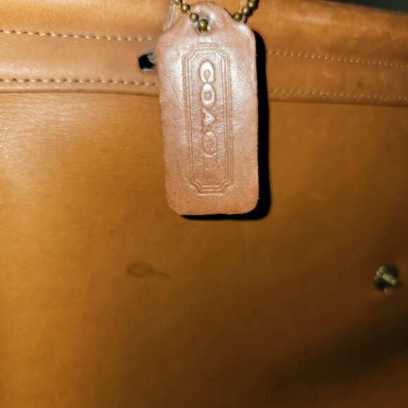 Vintage Coach - Picture 9 of 16